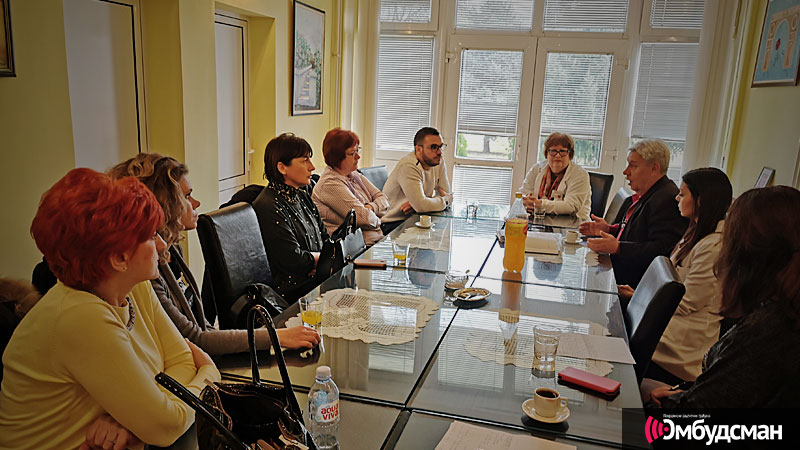 Pokrajinski ombudsman u poseti gerontološkom centru u Rumi